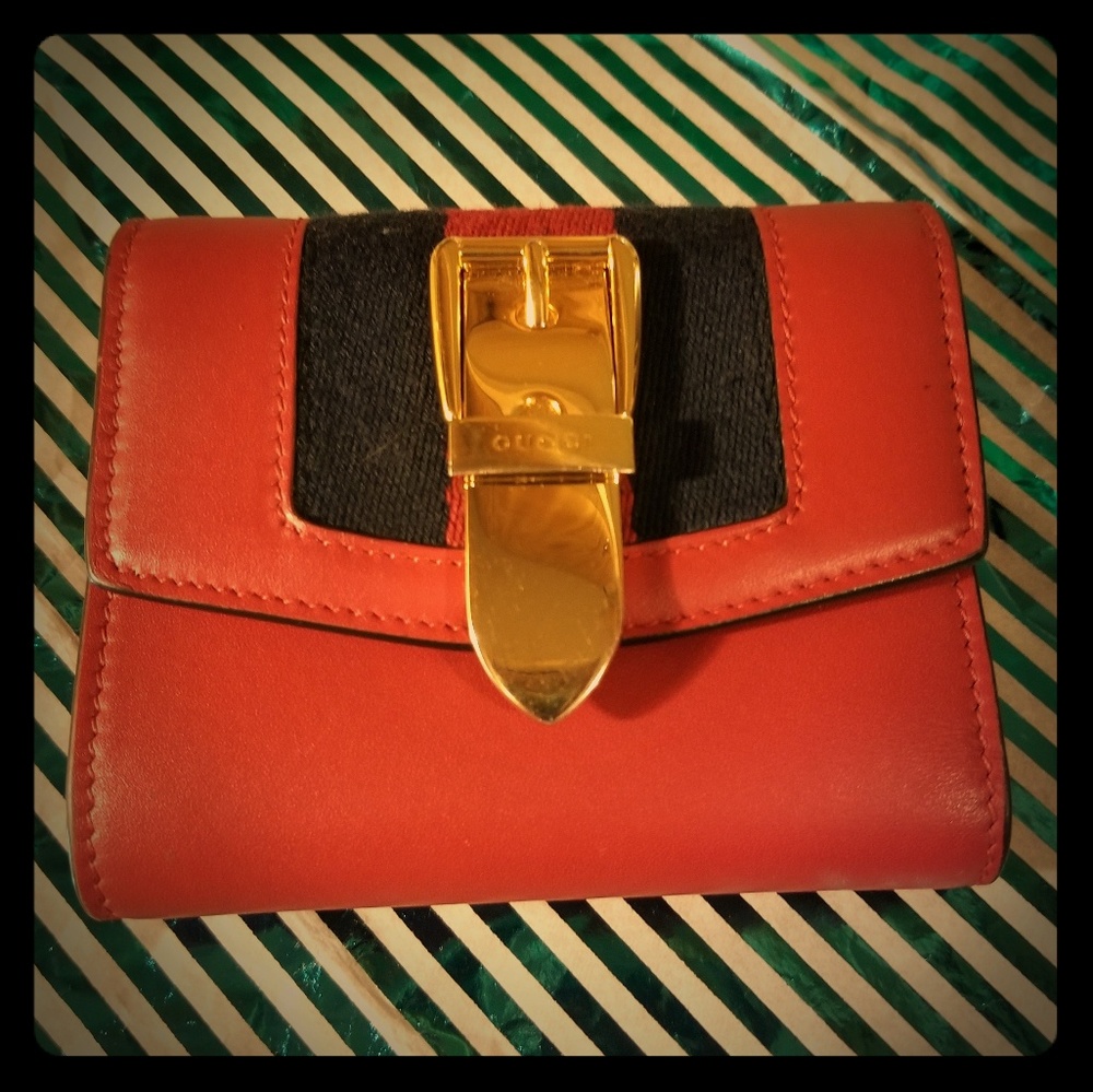 Gucci Sylvie leather wallet